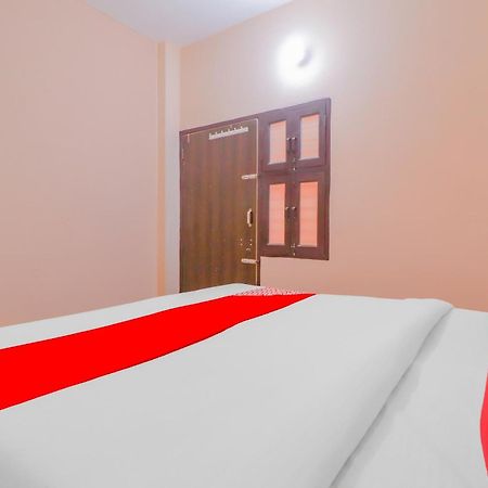 Hotel O Bhardwaj Guest House Garhi Harsaru Exteriör bild
